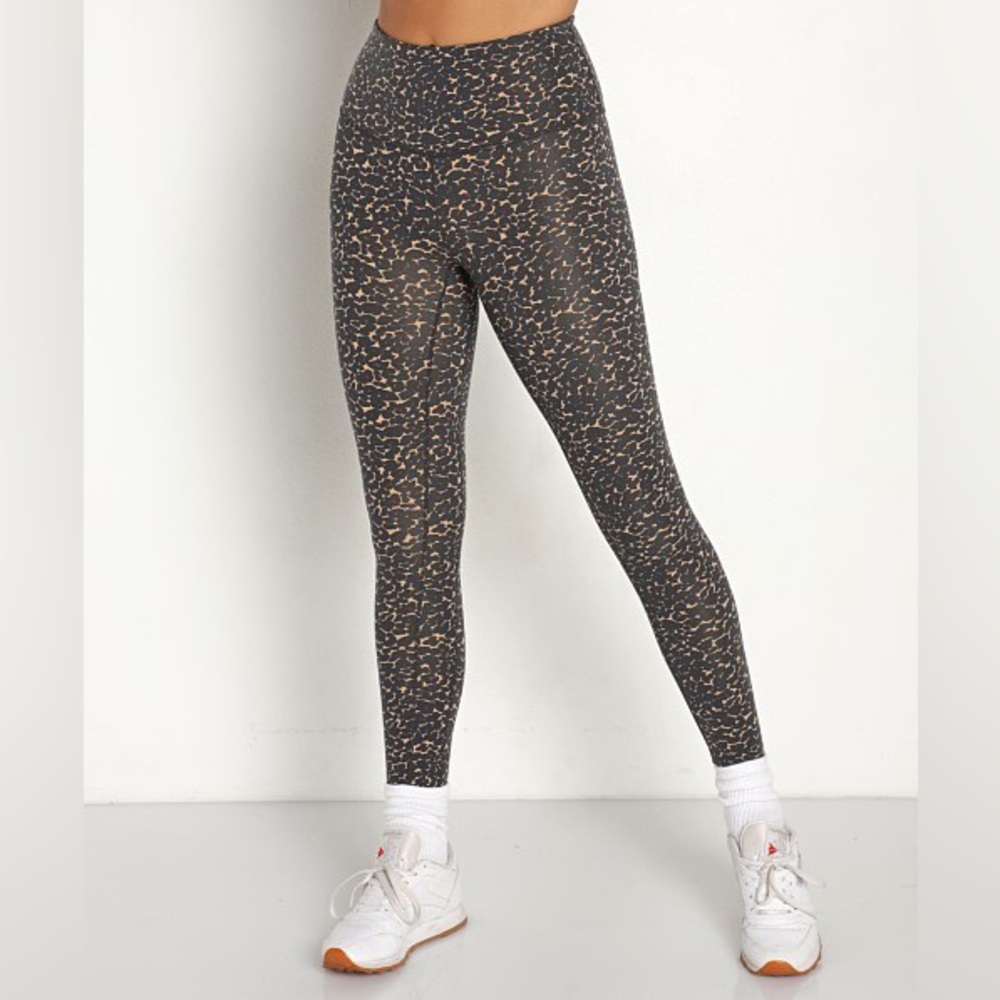 Varley Lets Move High Legging Cluster Leopard